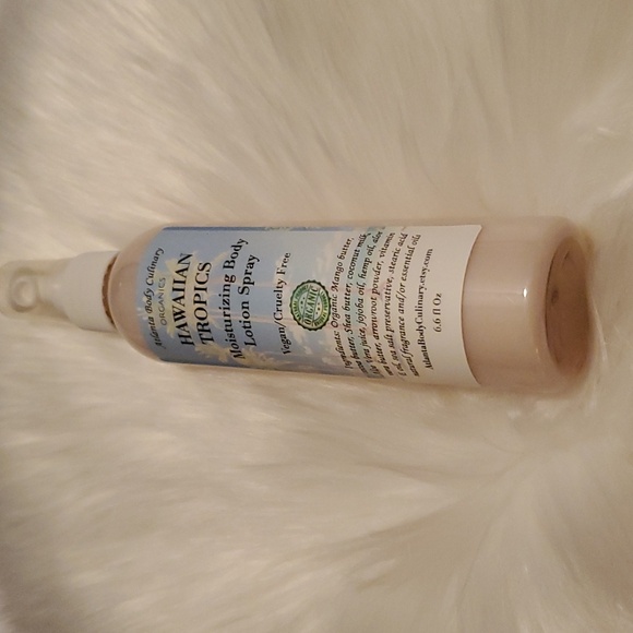 Hawaiian Tropics Moisturizing Body Lotion Spray 6.6 oz. - Picture 2 of 3